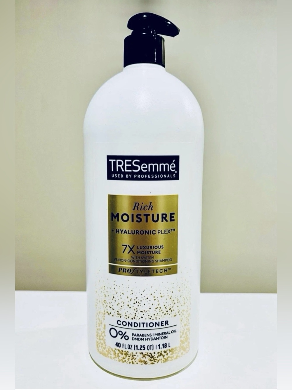 TRESemme Rich Moisture Conditioner Hyaluronic Plex 40 Oz. with Pump HUGE SIZE